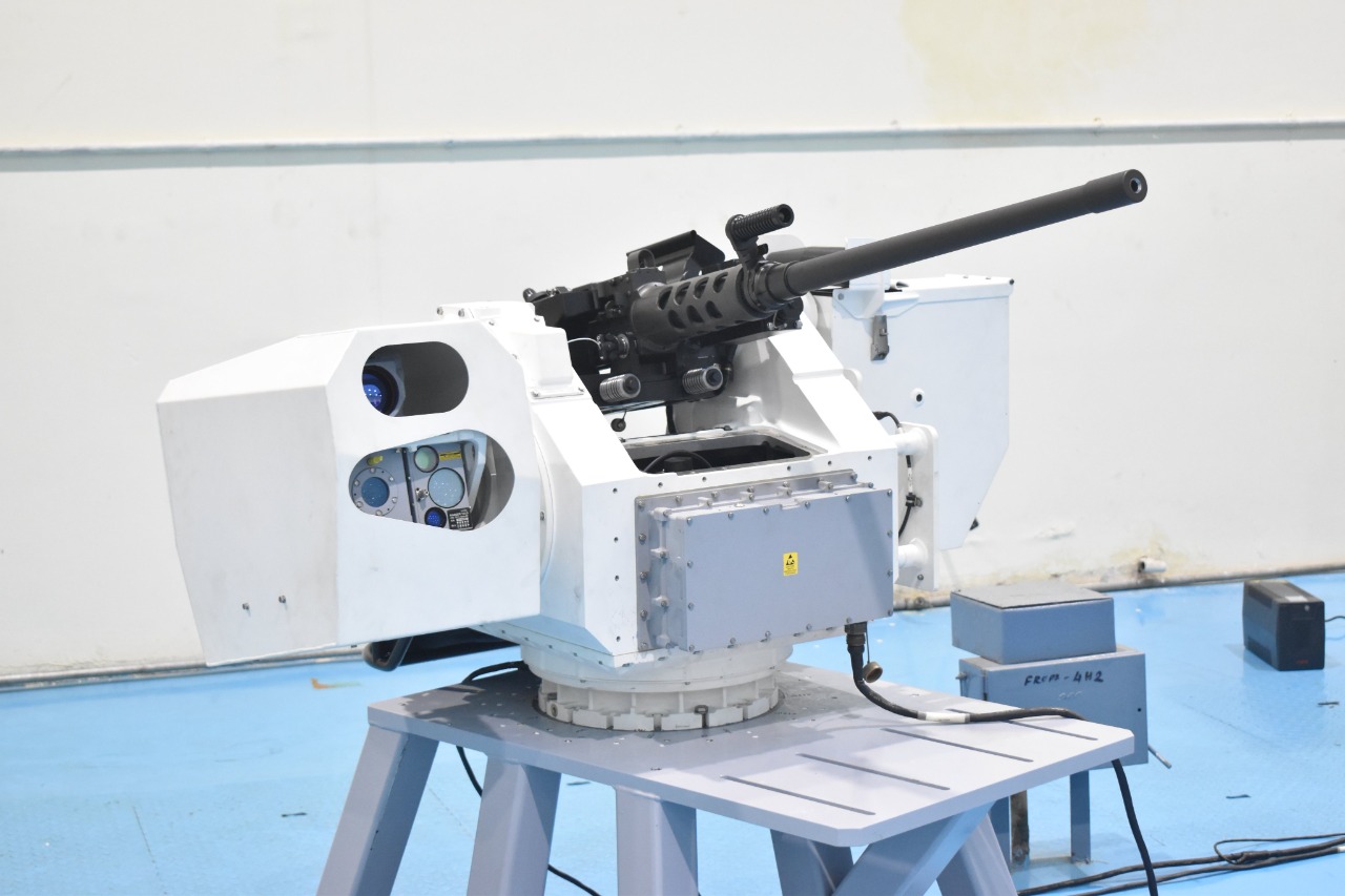 OFT hands delivery of 25 remote control guns to Navy| 25 റിമോട്ട് കൺട്രോൾ തോക്കുകൾ നേവിക്ക് കൈമാറി_40.1