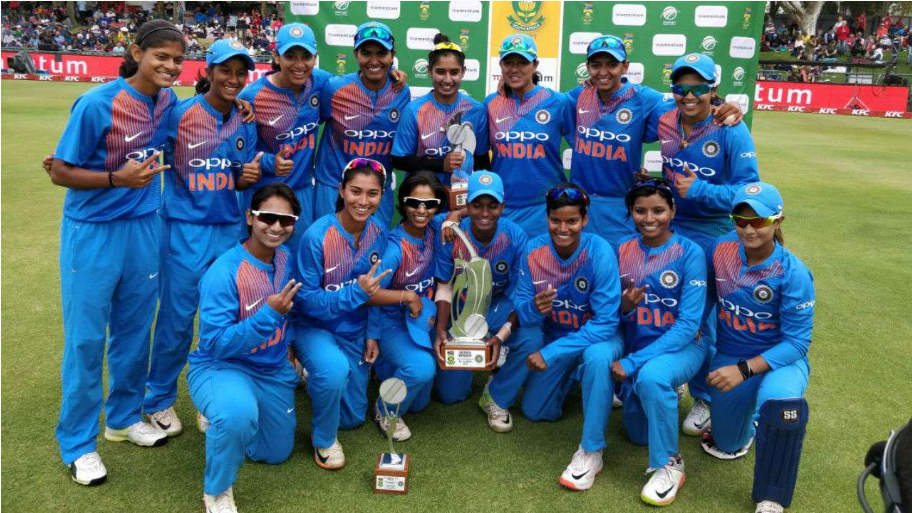 BCCI Decides To End Discrimination; Offer Equal Pay To Men & Women Cricketers
