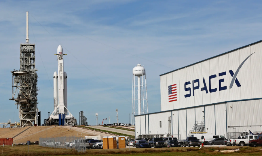 SpaceX Launches First Falcon Heavy Mission, After 3 Years