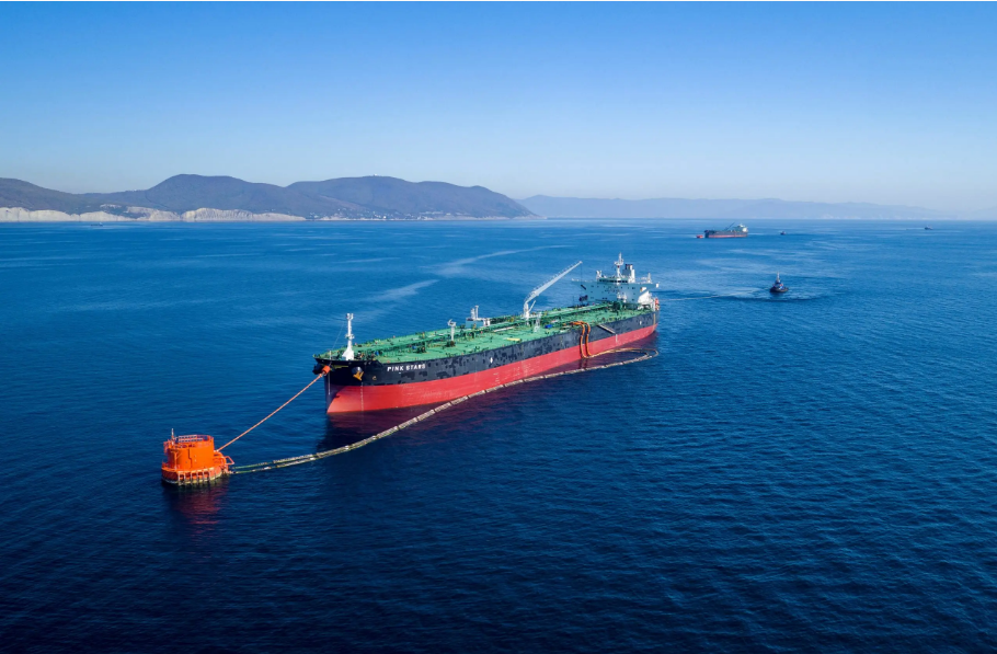 Russia Replaces Iraq as Top Oil Supplier to India in November