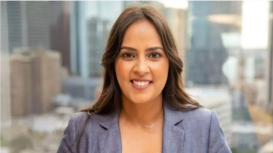 Indian-origin Manpreet Monica Singh sworn in as 1st female Sikh judge of USA 