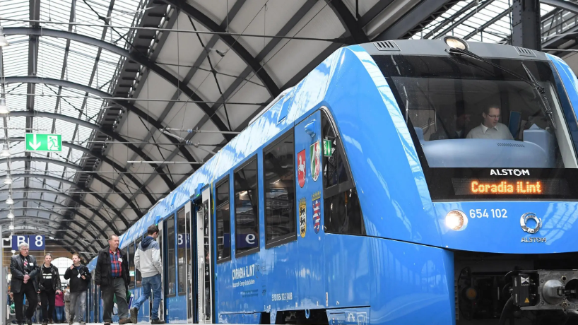 India’s 1st Hydrogen train will come by Dec 2023 on Heritage Routes: Railway minister Ashwini Vaishnaw