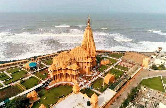 Top 10 Famous Temples in India- World Largest Hindu Temple -_3.1