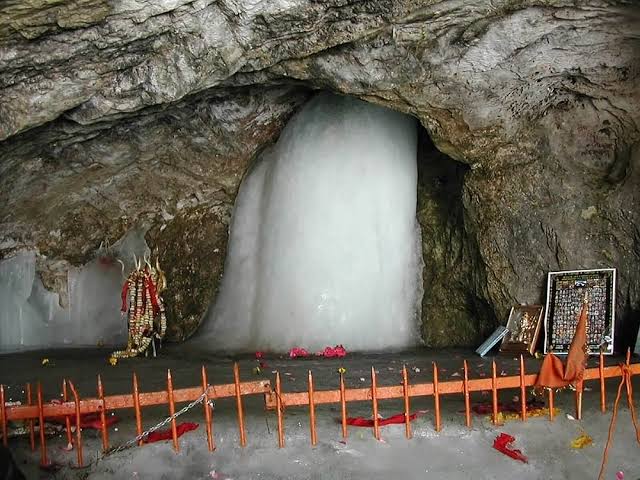 Top 10 Famous Temples in India- World Largest Hindu Temple -_10.1