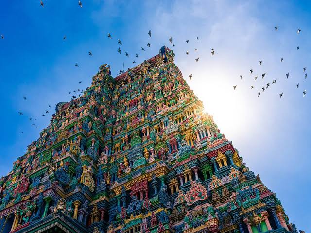 Top 10 Famous Temples in India- World Largest Hindu Temple -_16.1