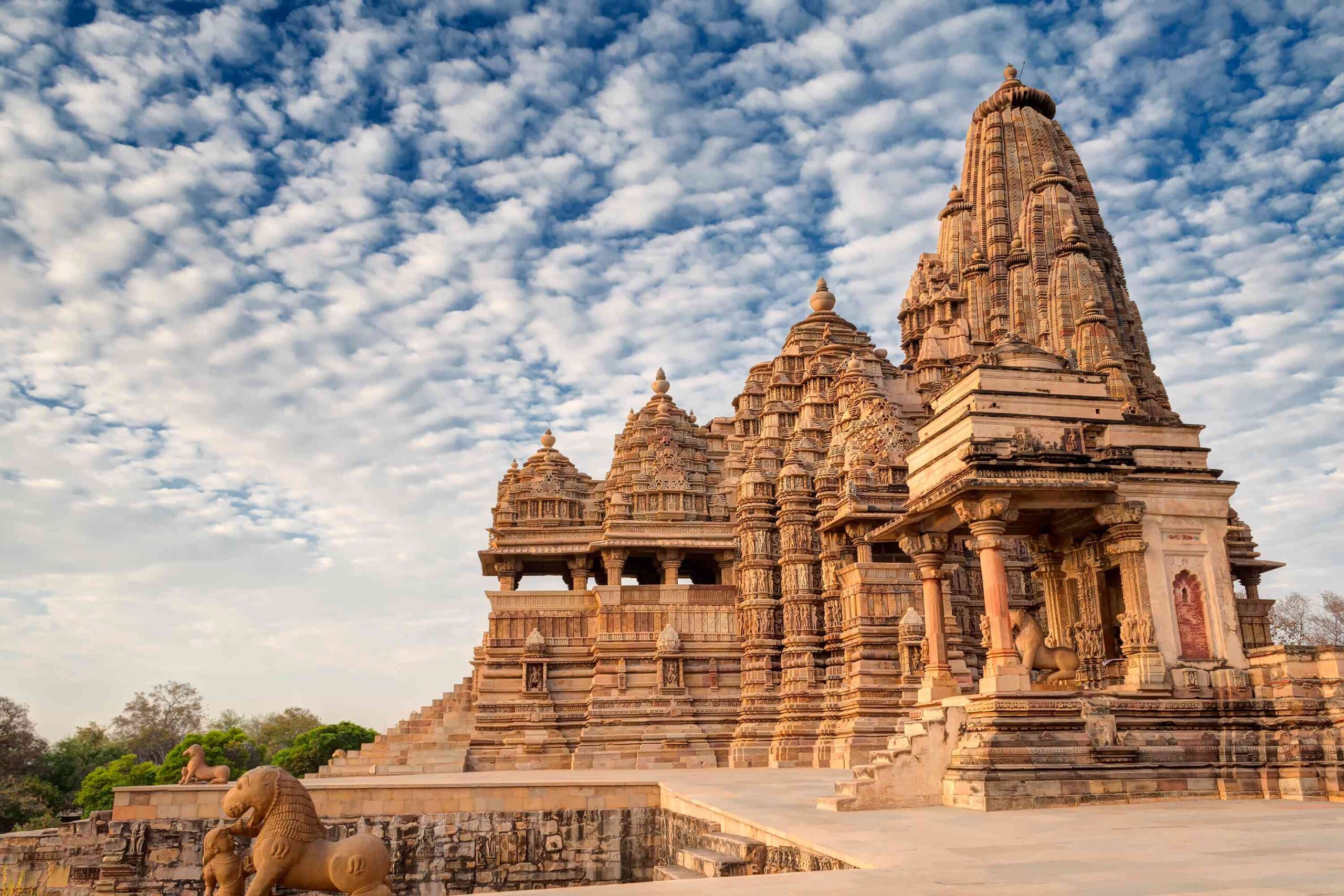 Top 10 Famous Temples in India- World Largest Hindu Temple -_20.1