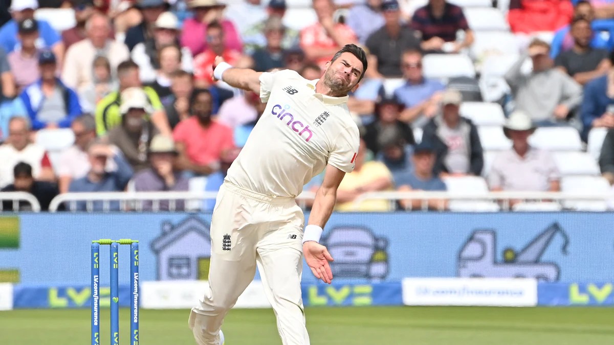 James Anderson becomes 3rd highest wicket-taker in Test cricket |_40.1