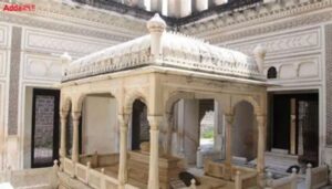 Paigh Tombs