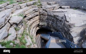 బెలూం గుహలు